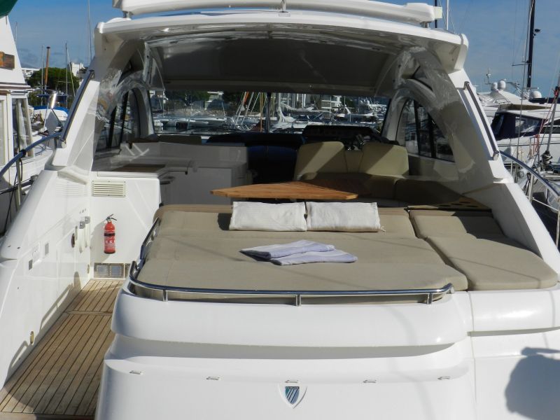 foto: 8 Fairline Targa 47 Gran Turismo