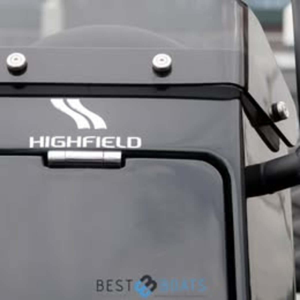 foto: 5 Highfield Sport 330