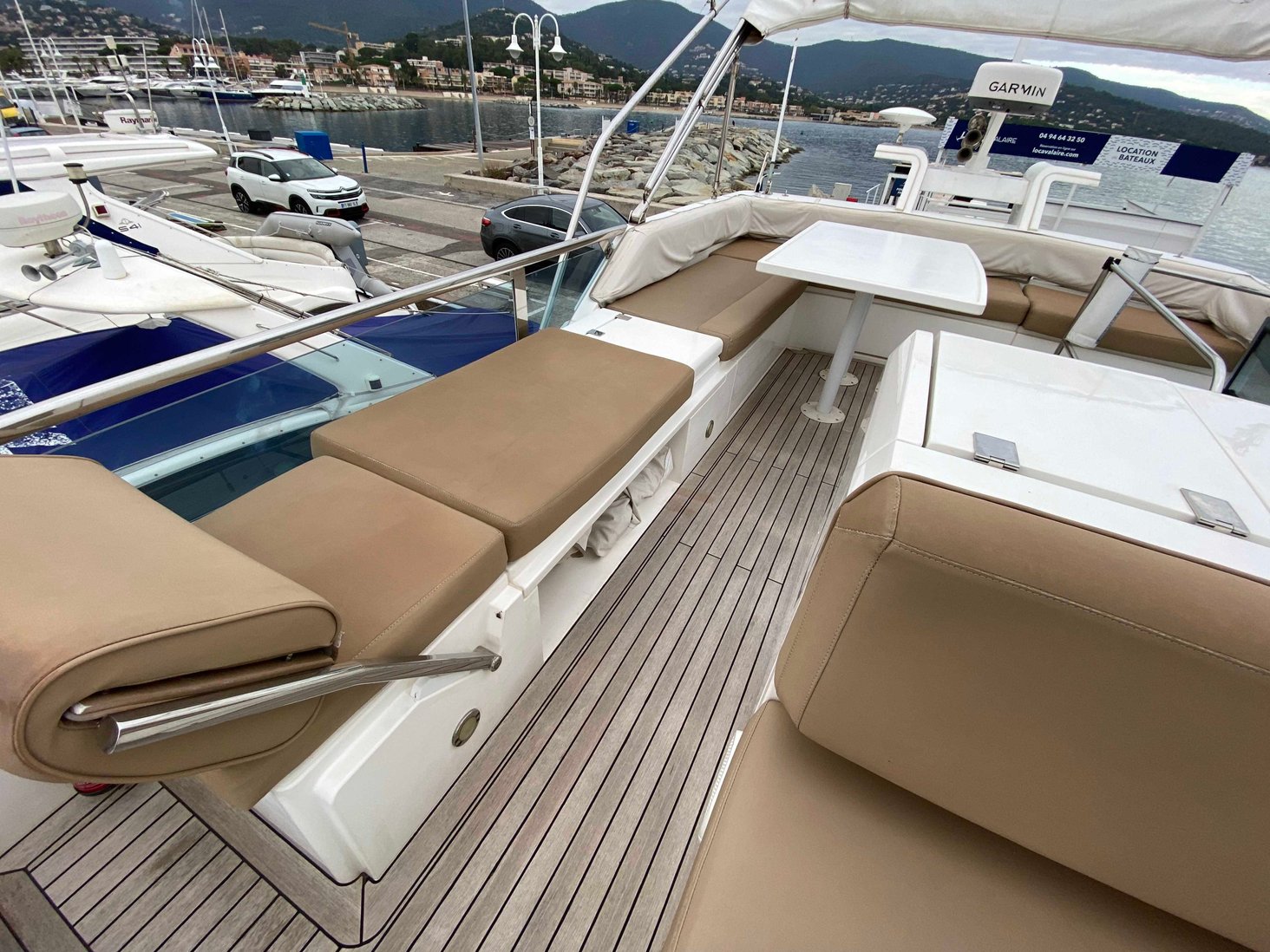 foto: 6 Fairline Squadron 42