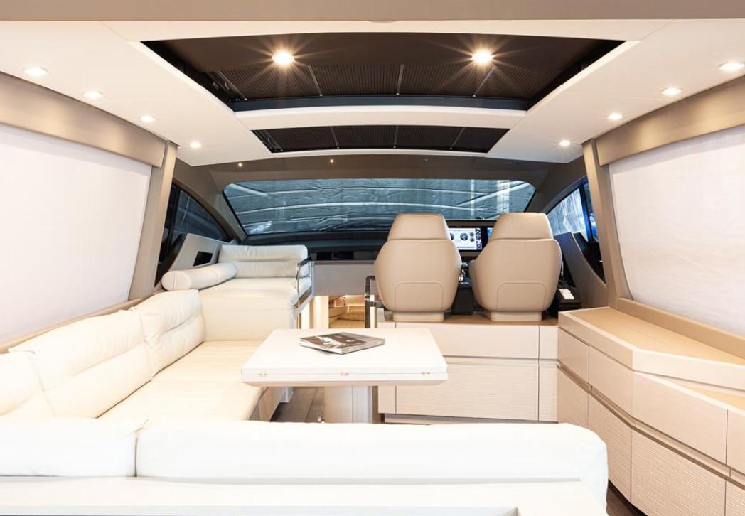 foto: 7 Pershing 7 X