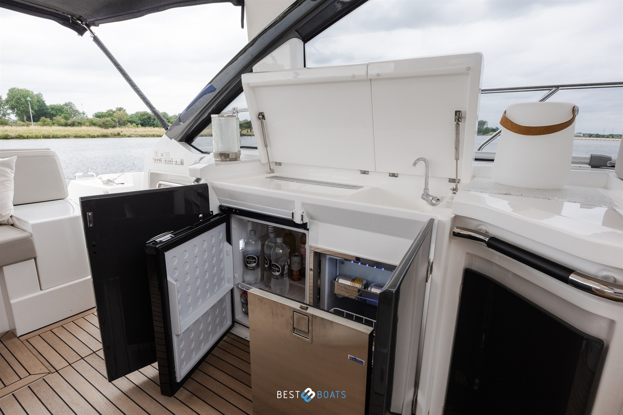 foto: 23 Fairline Targa 53 OPEN