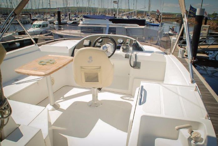 foto: 11 Beneteau Swift Trawler 42