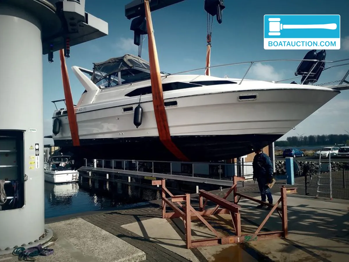 foto: 5 Bayliner 2655 wide body