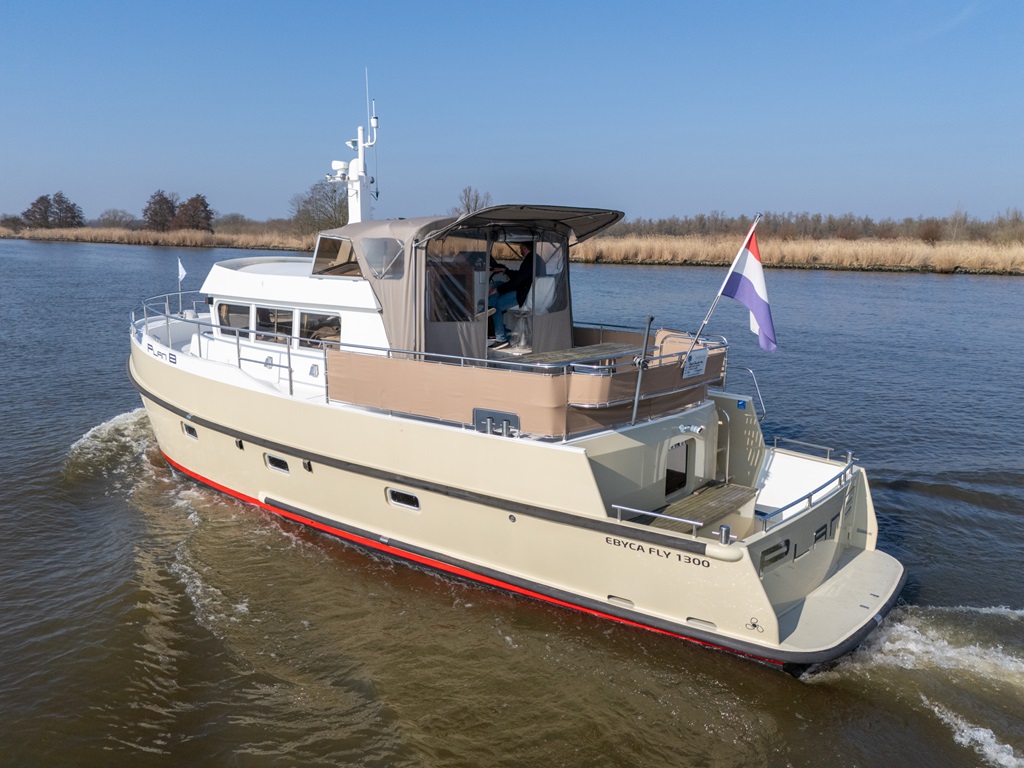 foto: 28 Ebyca Trawler 1300