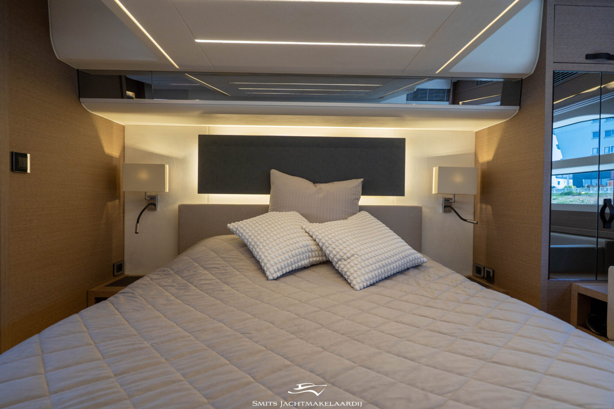 foto: 28 Prestige Prestige 590 Flybridge