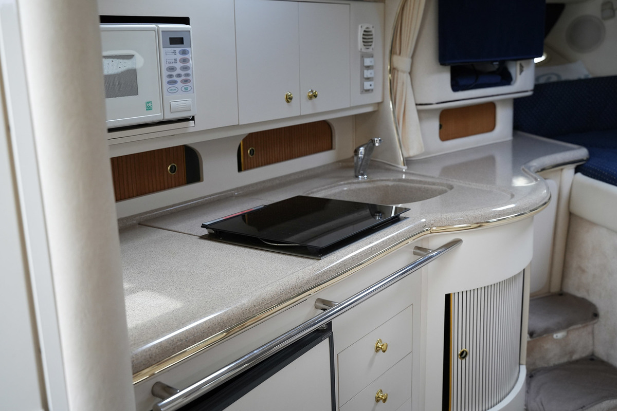 foto: 34 Sea Ray 310 Sundancer