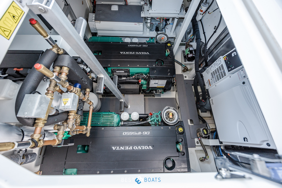 foto: 32 Prestige 520 FLY