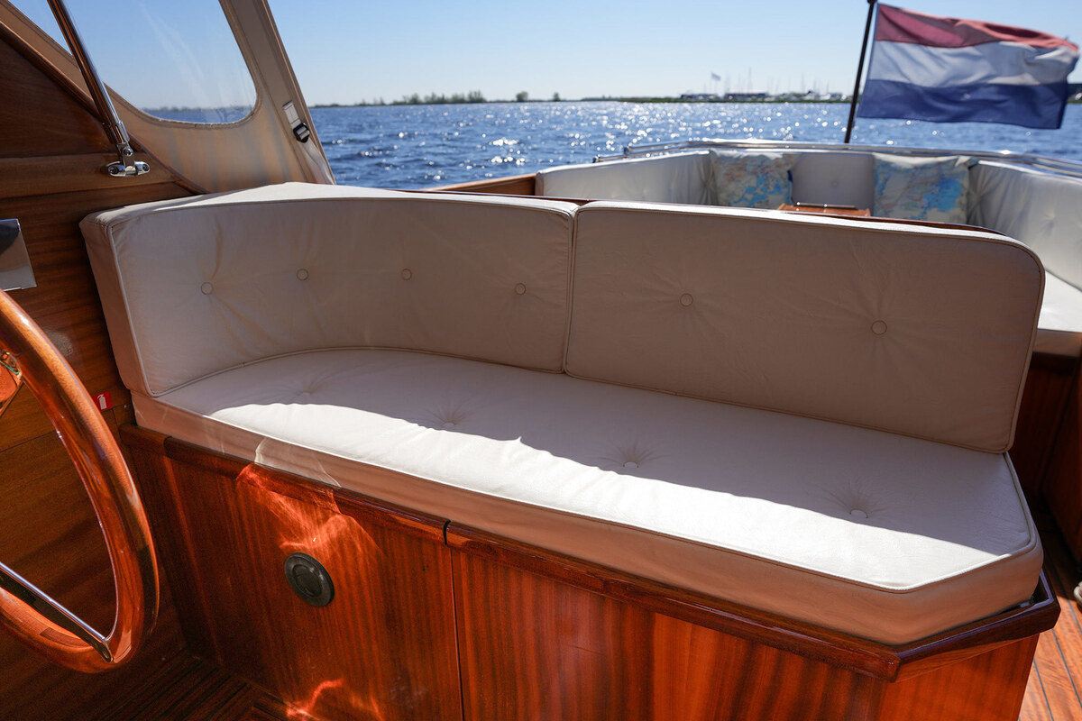 foto: 14 Rapsody 29 OC-F Oyster White Limited Edition