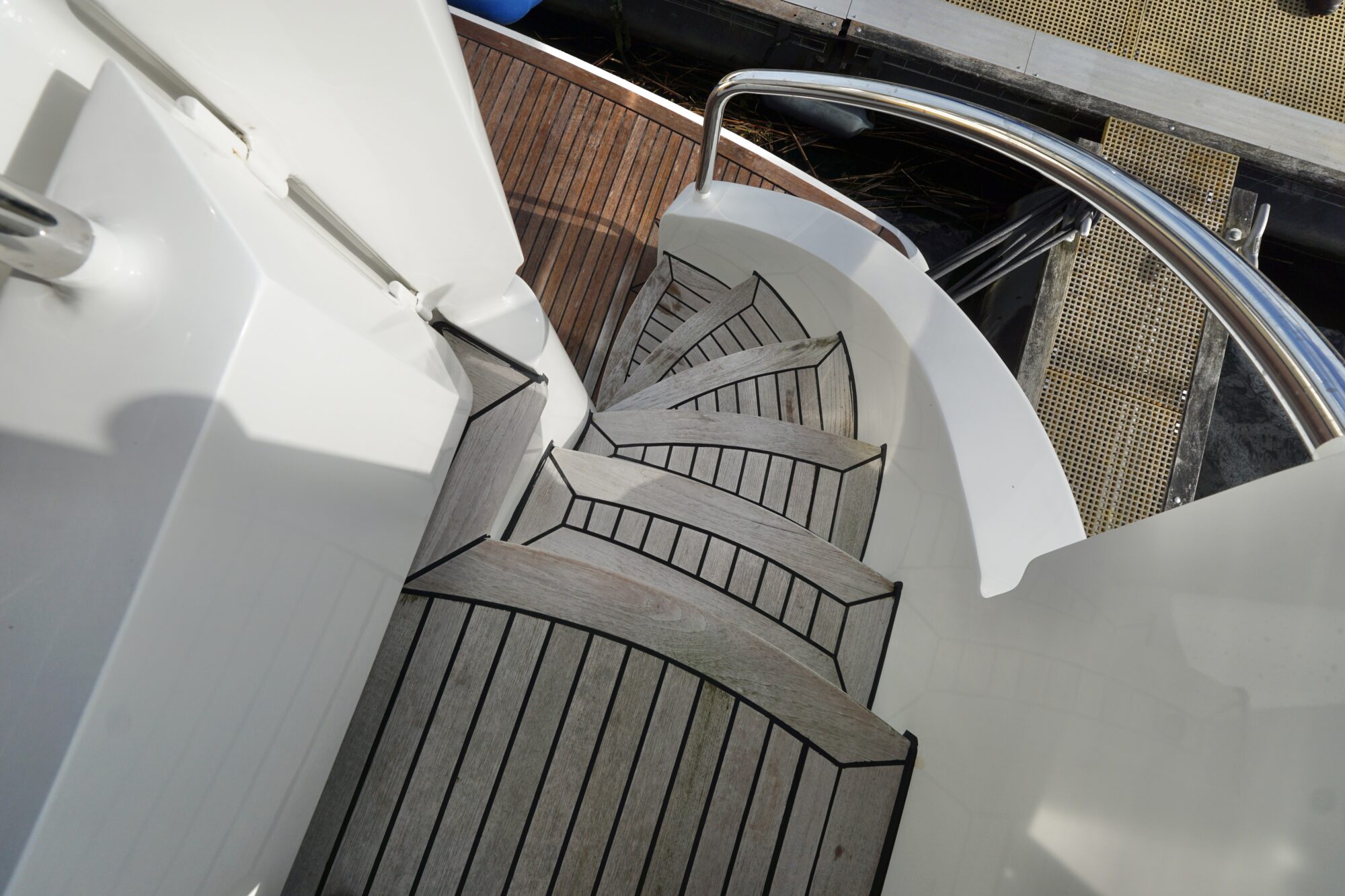 foto: 26 Van den Hoven Van den Hoven Exclusive 18.00 VS