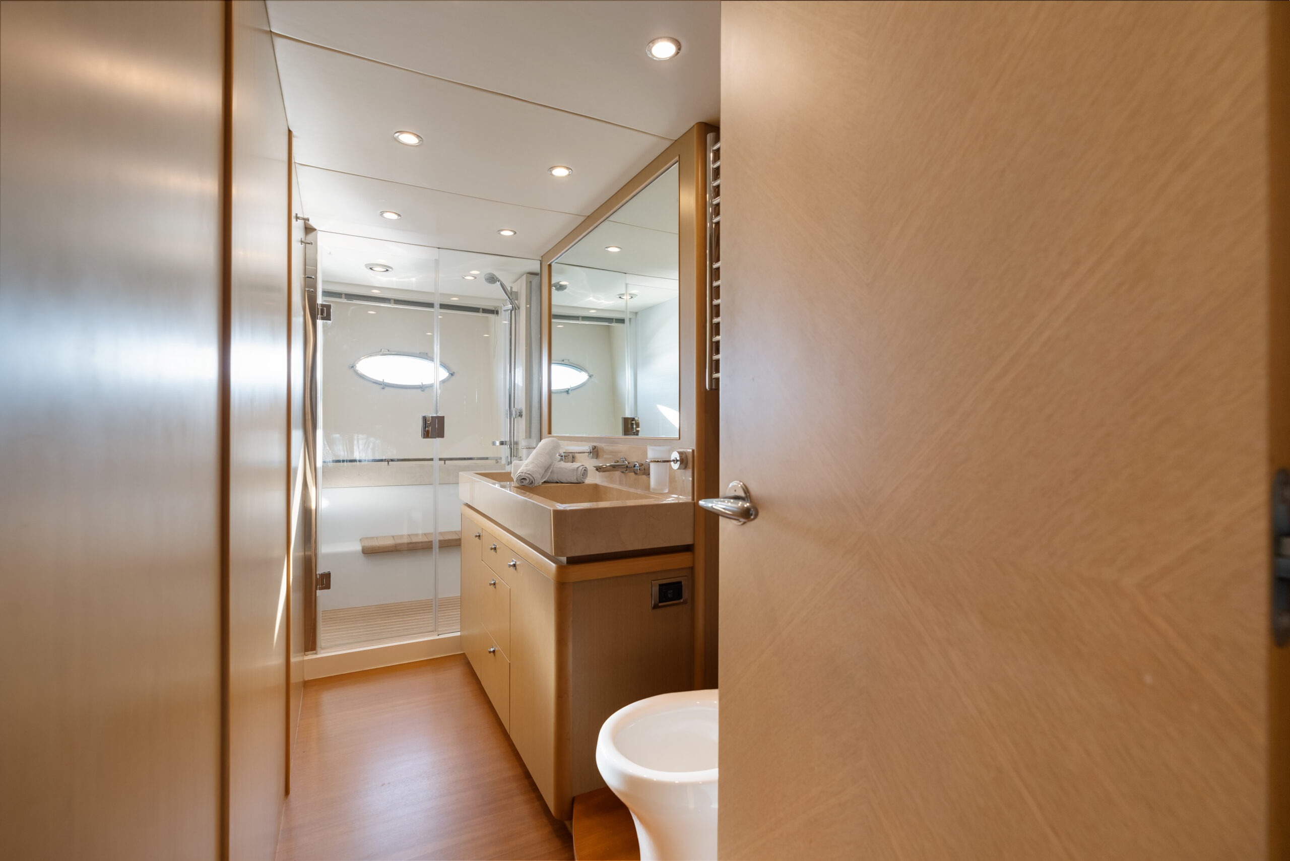 foto: 38 Princess 85