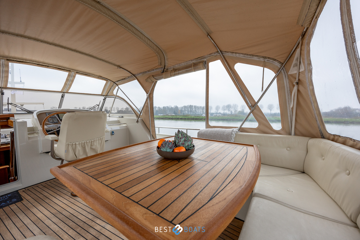 foto: 18 Linssen  Grand Sturdy 430 AC MKII Diamond