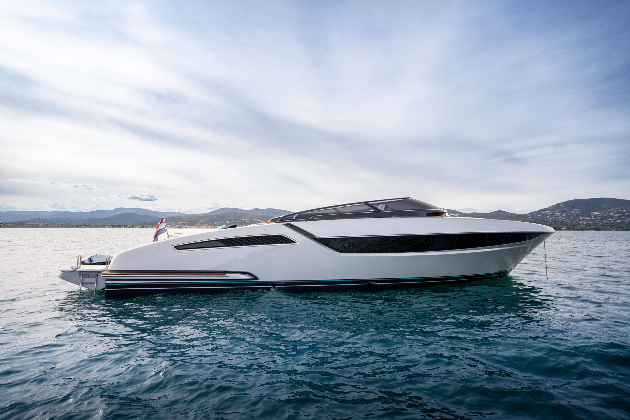 foto: 15 Riva 48 Dolceriva #03 ELEMENTS
