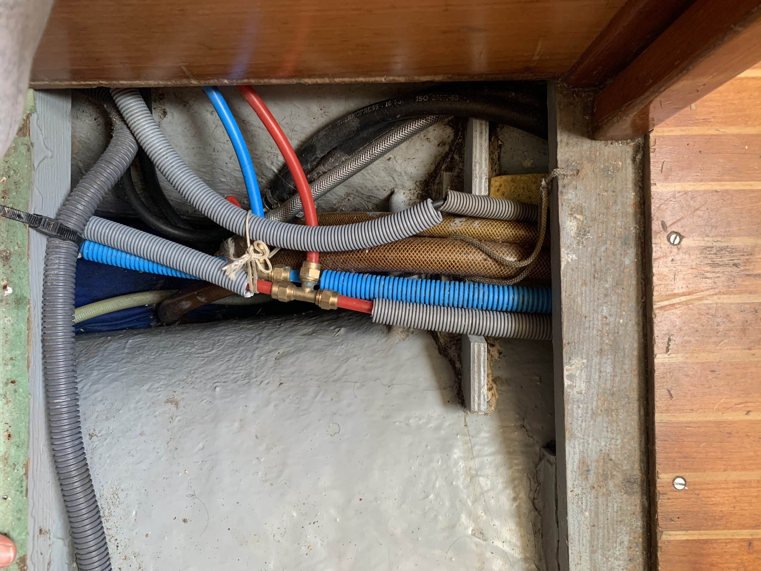 foto: 9 Wauquiez Centurion 32.