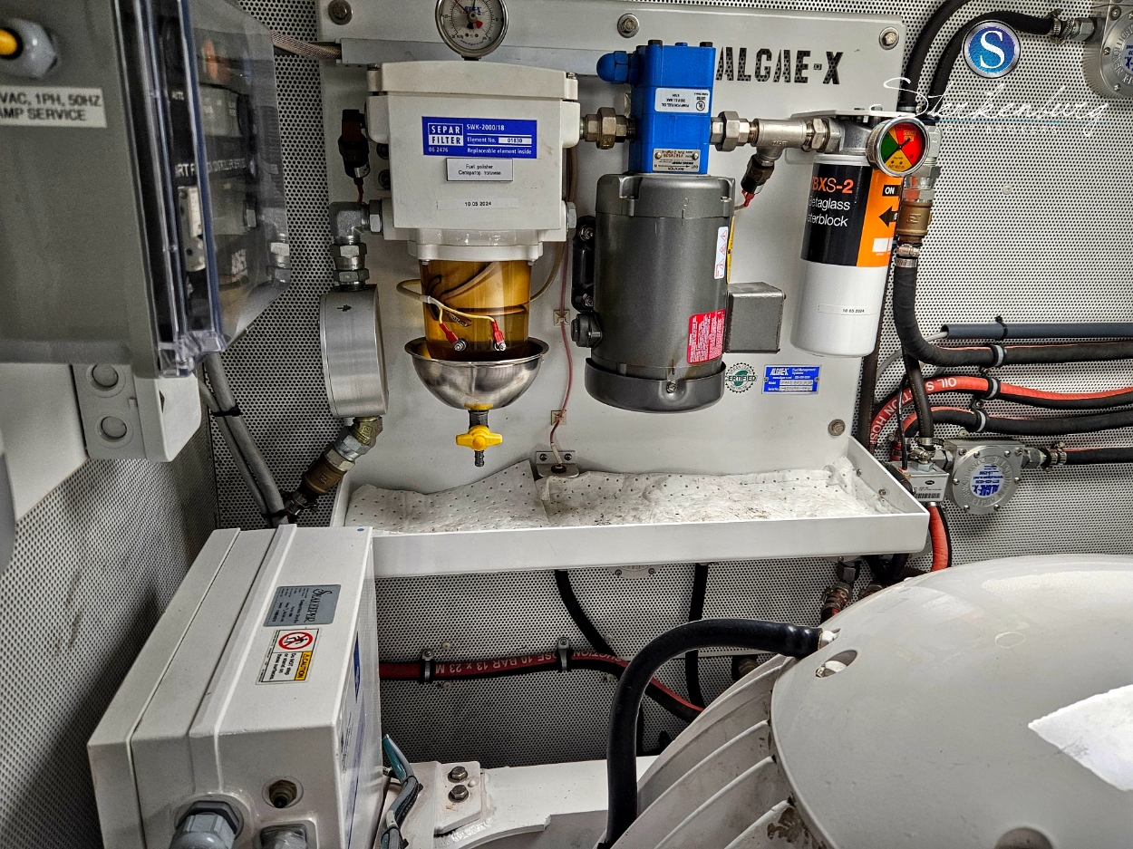 foto: 23 Valk Continental II 2300 ALU-IPS