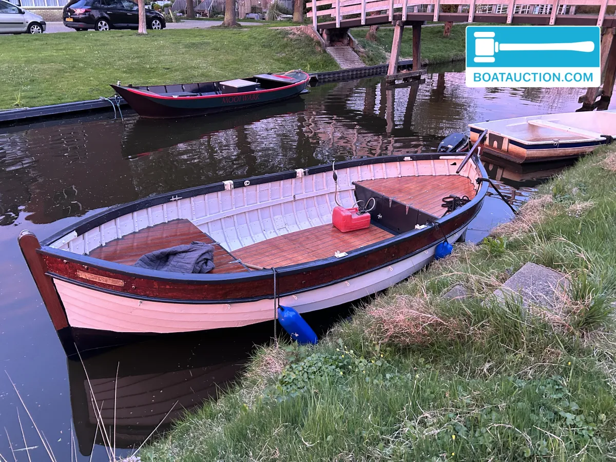 foto: 9 Lifeboat 465