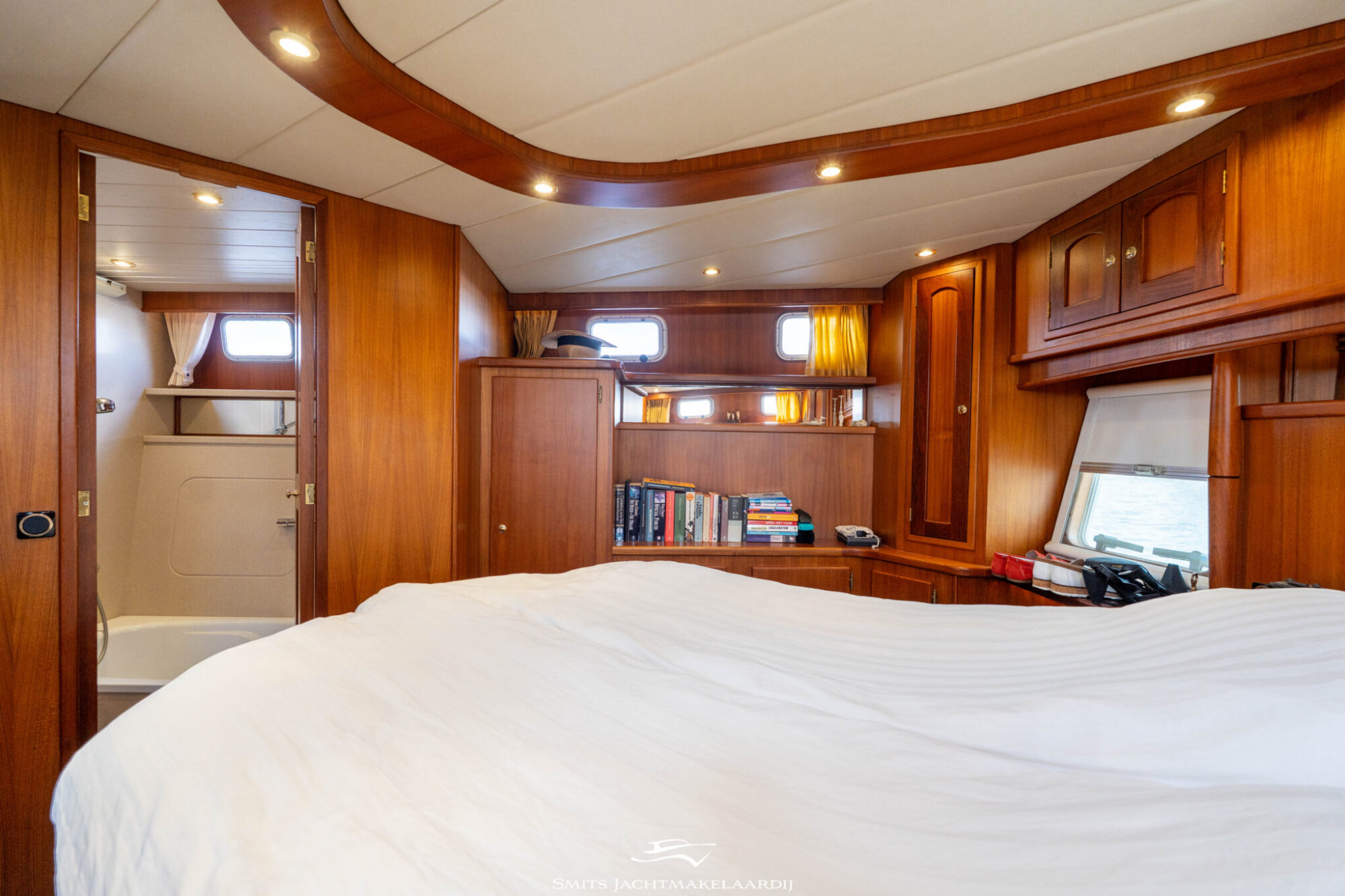 foto: 11 Holterman Holterman Trawler 13.50 Royal Class Cabrio