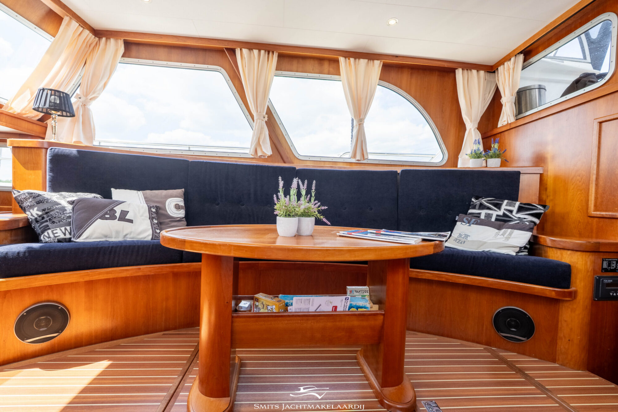 foto: 7 Amirante Amirante Kruiser 12.50 AK Cabrio