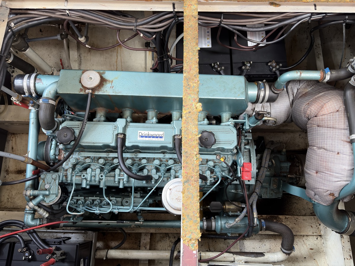 foto: 10 Jacabo 10.25 SL