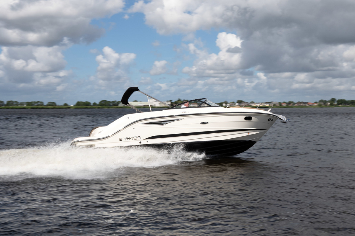 foto: 23 Sea Ray Sun Sport 250