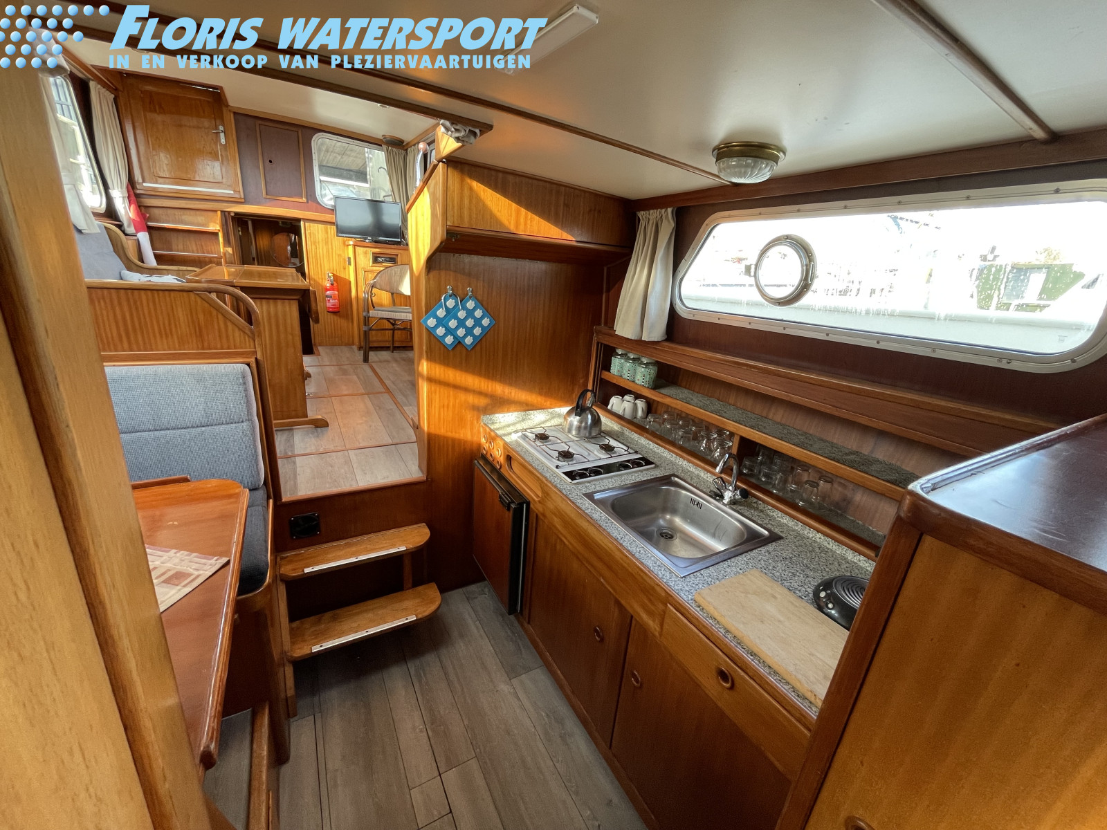 foto: 9 Blauwe Hand kruiser 1140 GSAK