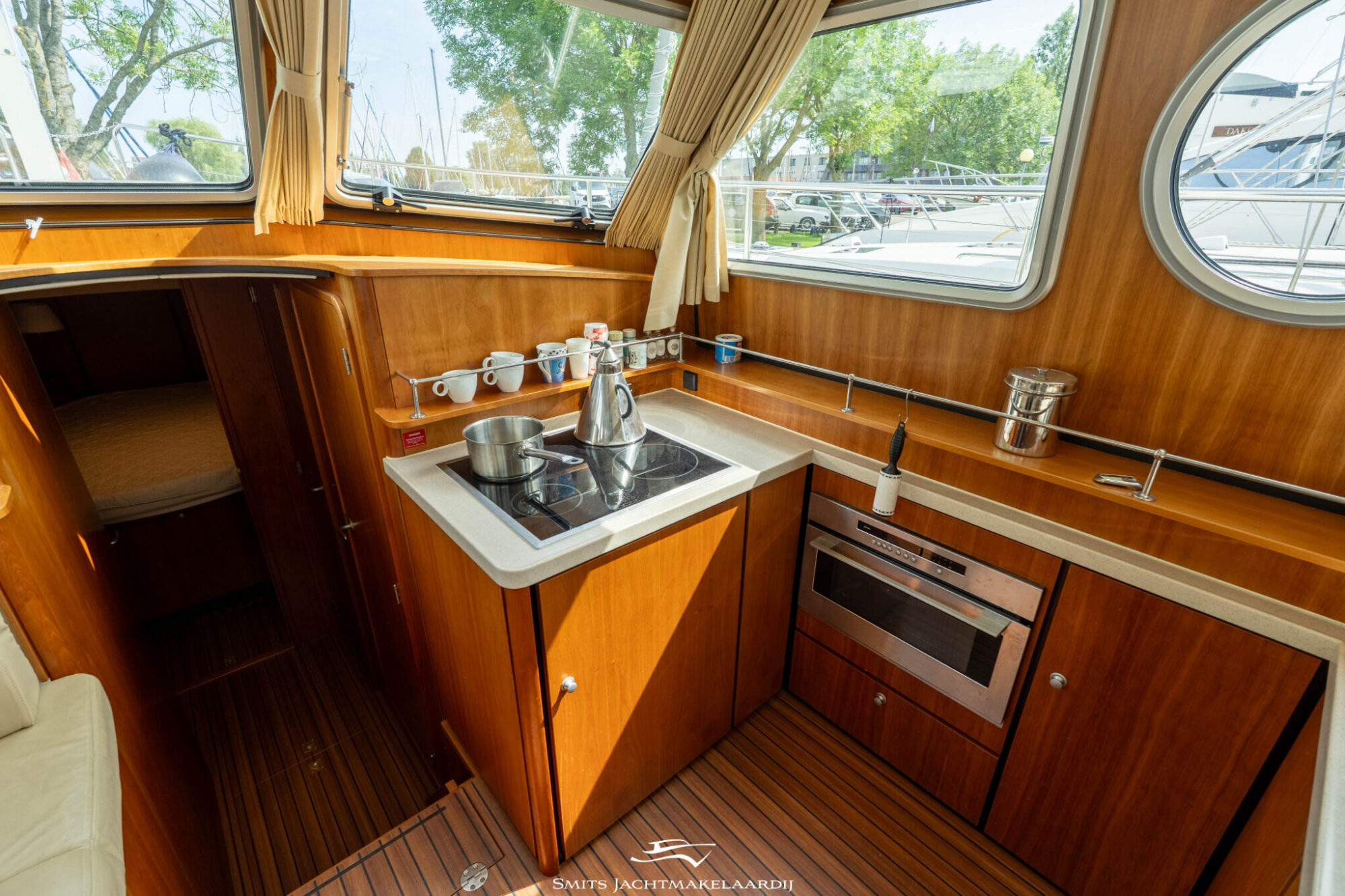 foto: 12 Linssen Linssen Grand Sturdy 43.9 AC