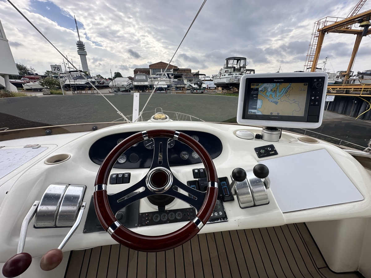 foto: 12 Sunseeker Manhattan 48