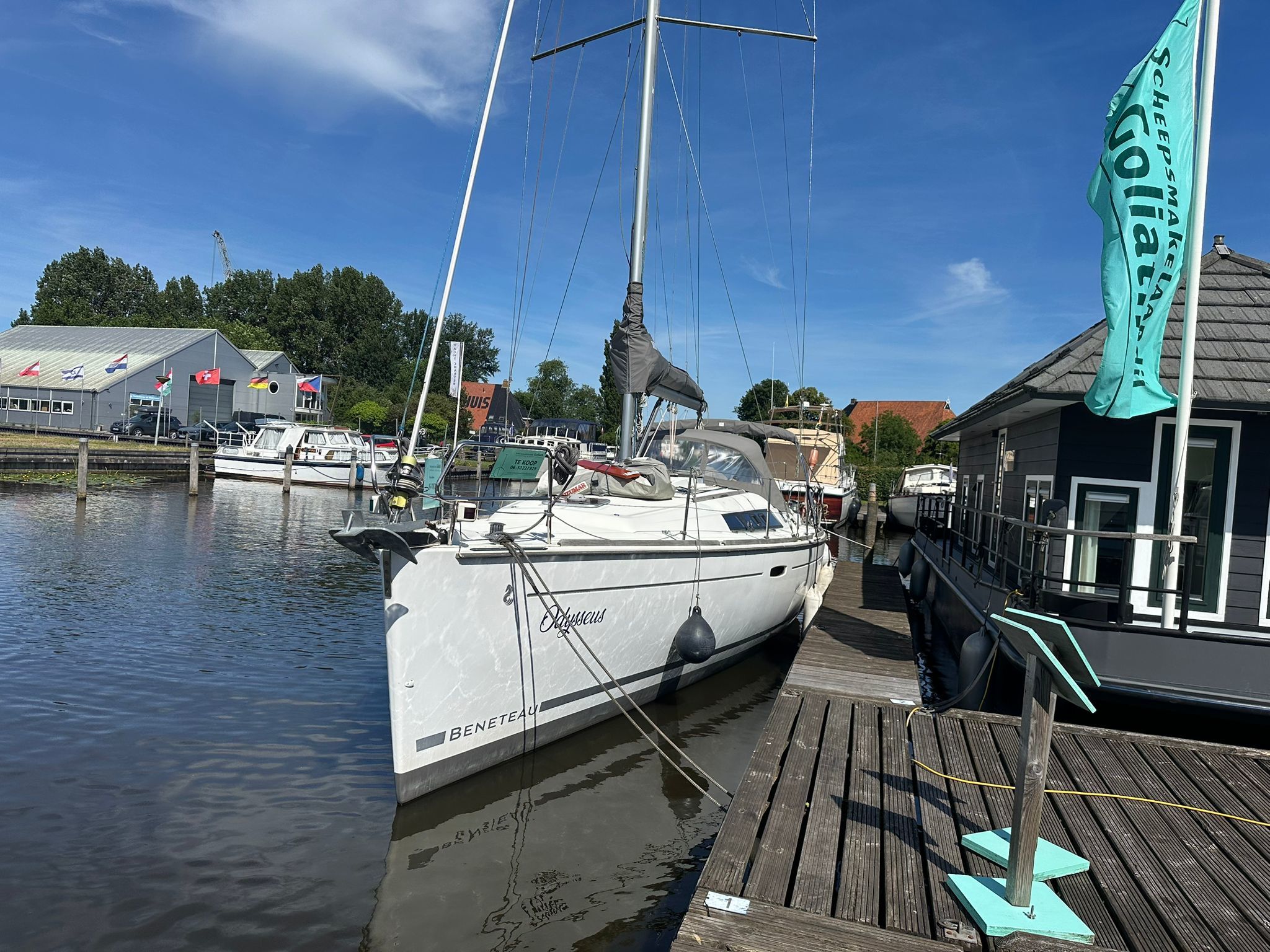 foto: 15 Beneteau Oceanis 37
