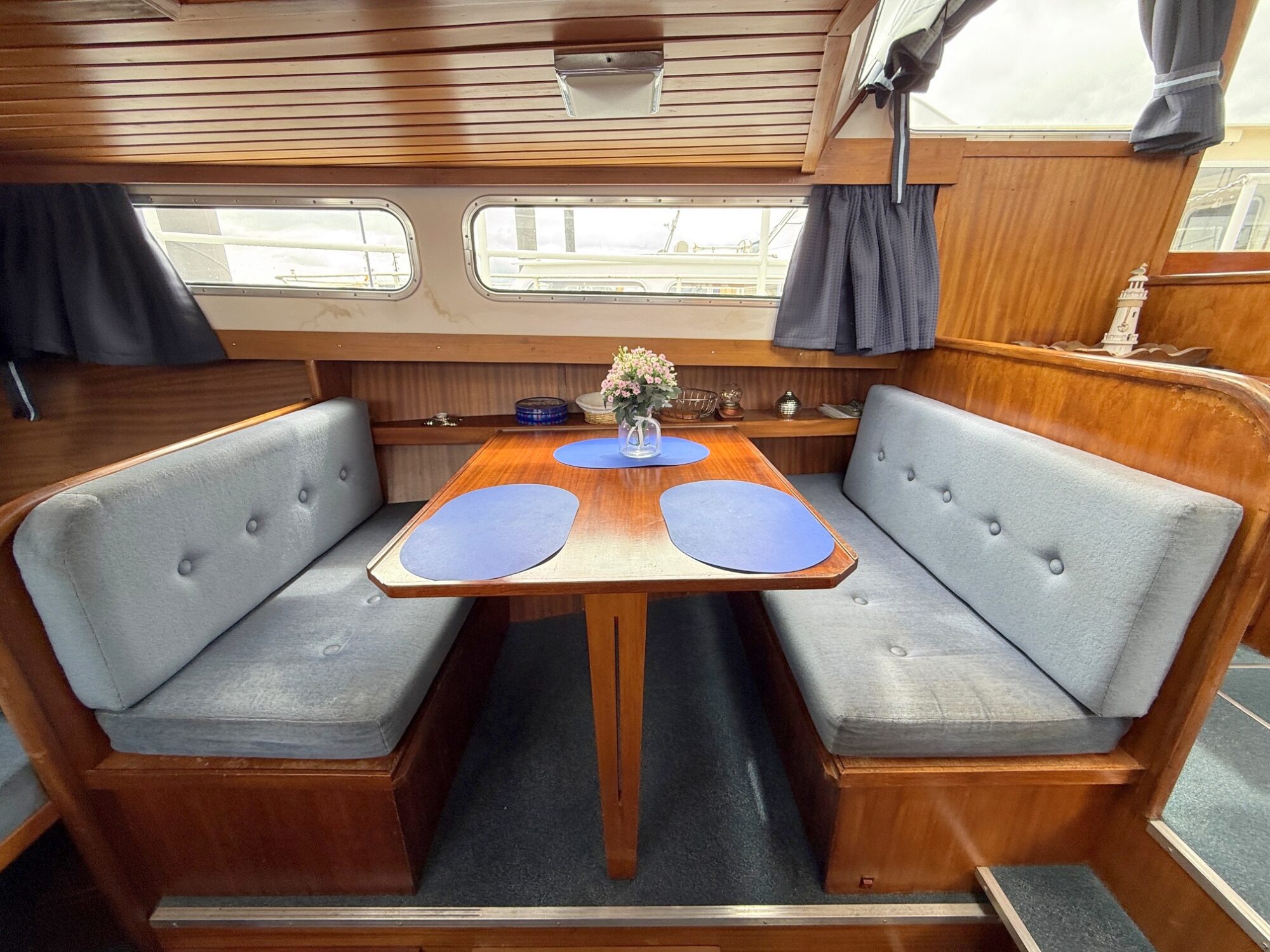 foto: 13 Hollandia Hollandia 10.00 AK Cabrio