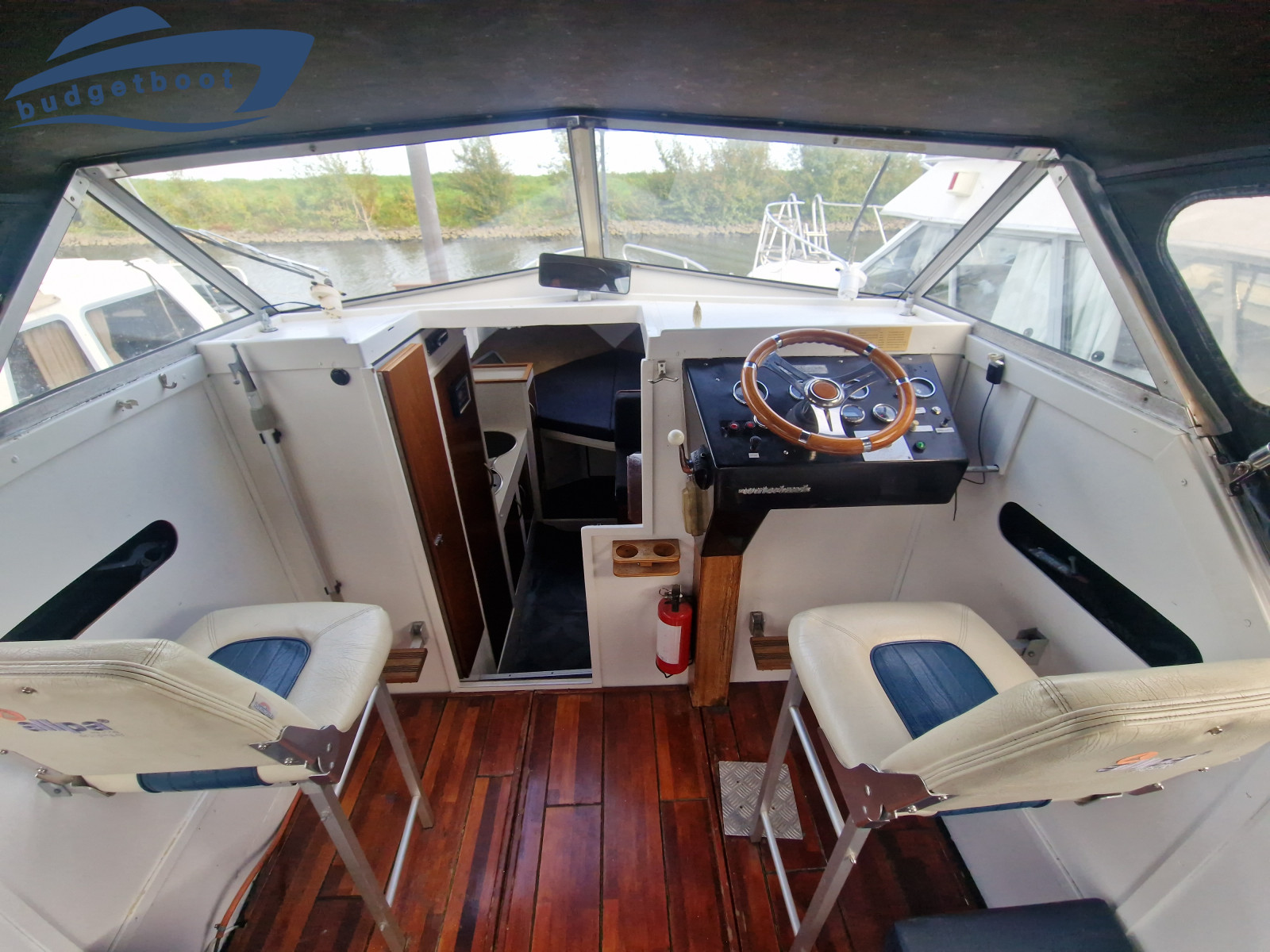 foto: 8 Waterland 750