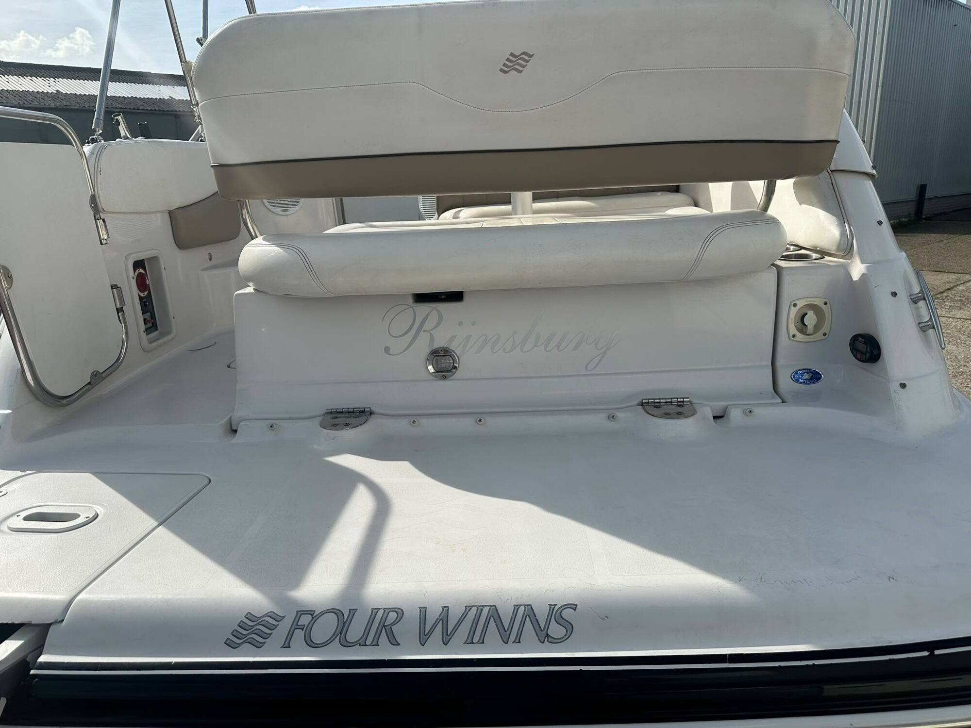 foto: 42 Four Winns Four Winns 258 Vista