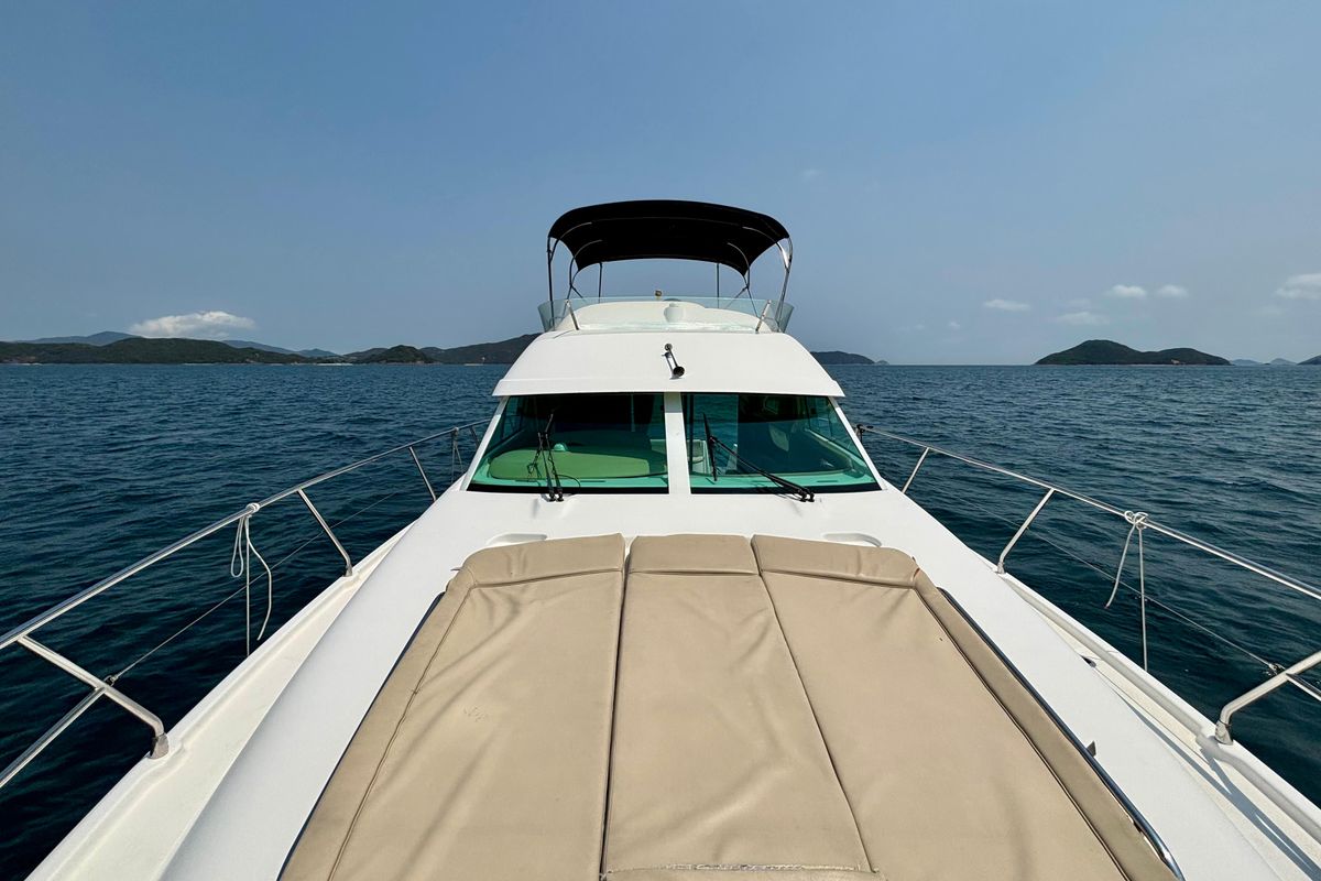 foto: 11 Prestige 42 Fly