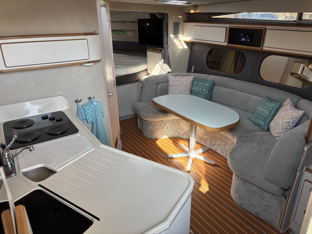 foto: 9 Sea Ray 370 Sundancer