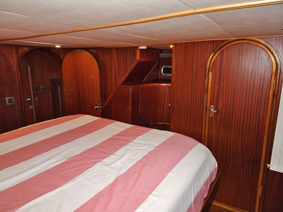 foto: 25 Trawlerjacht 48, zeegaand