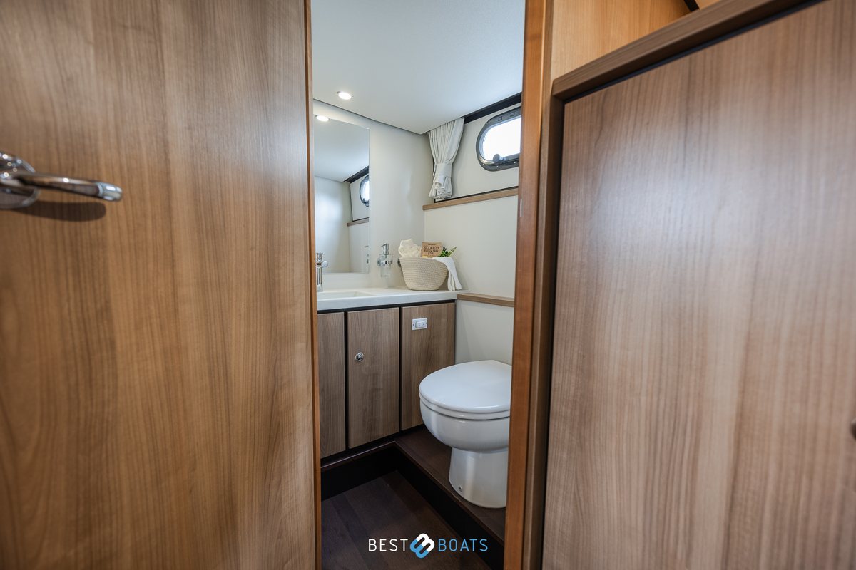 foto: 11 Linssen 35 SL AC