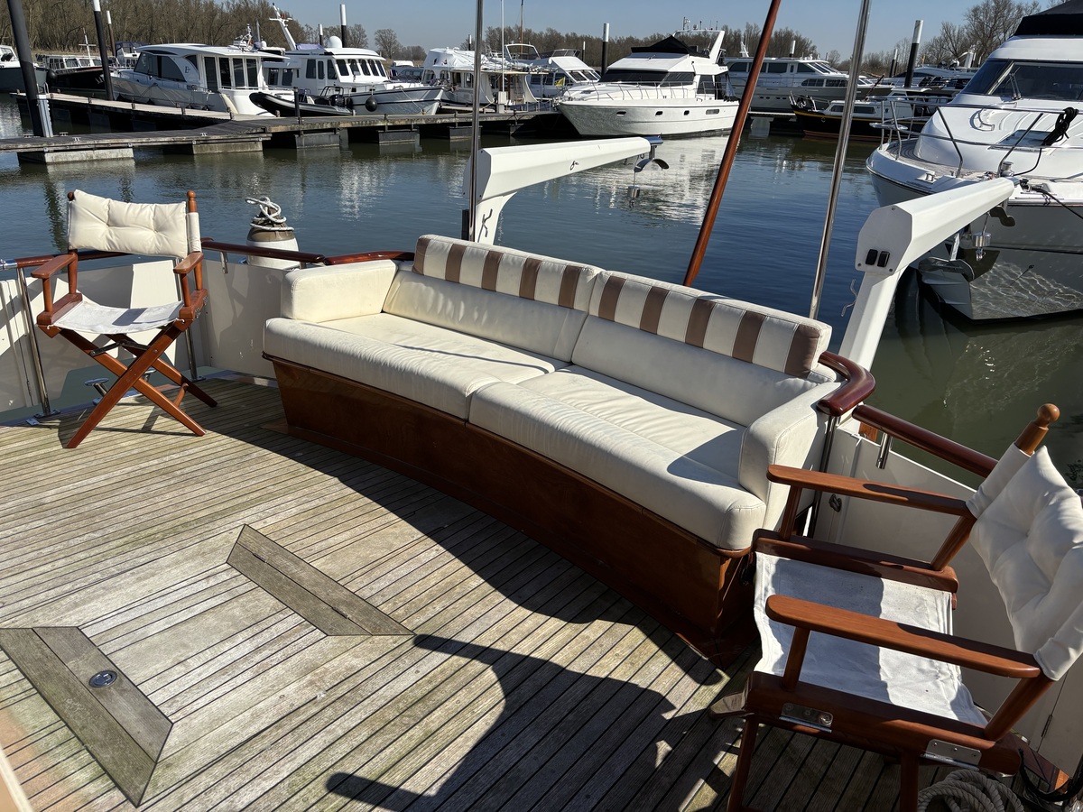 foto: 10 Super Van Craft 14.80 Cabrio
