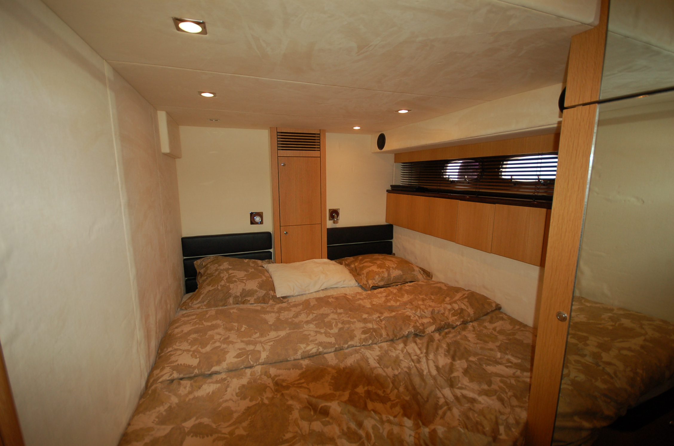 foto: 6 Fairline Squadron 70