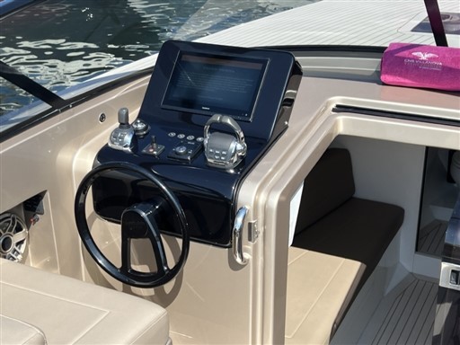 foto: 14 Vandutch 32