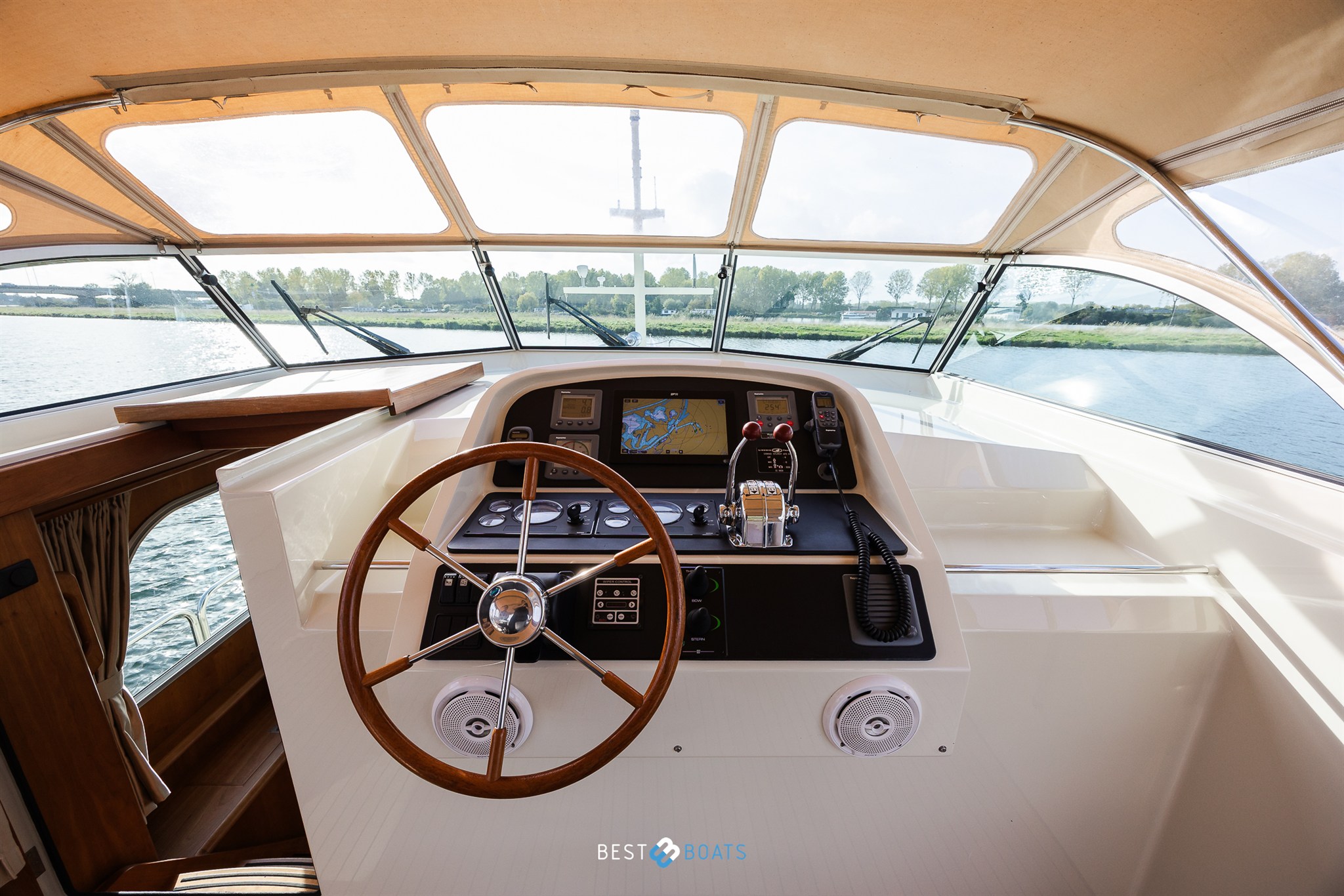 foto: 18 Linssen Grand Sturdy 470 AC Mark II