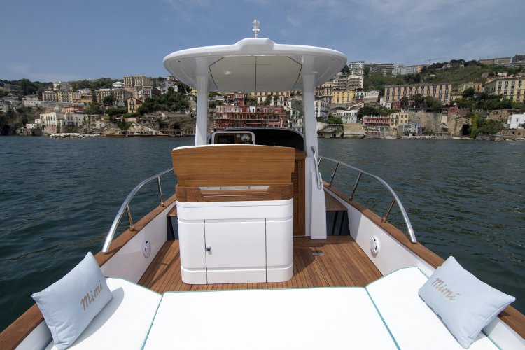 foto: 11 Cantieri Mimi Gozzi Libeccio 8.50 WA -DIRECT LEVERBAAR-