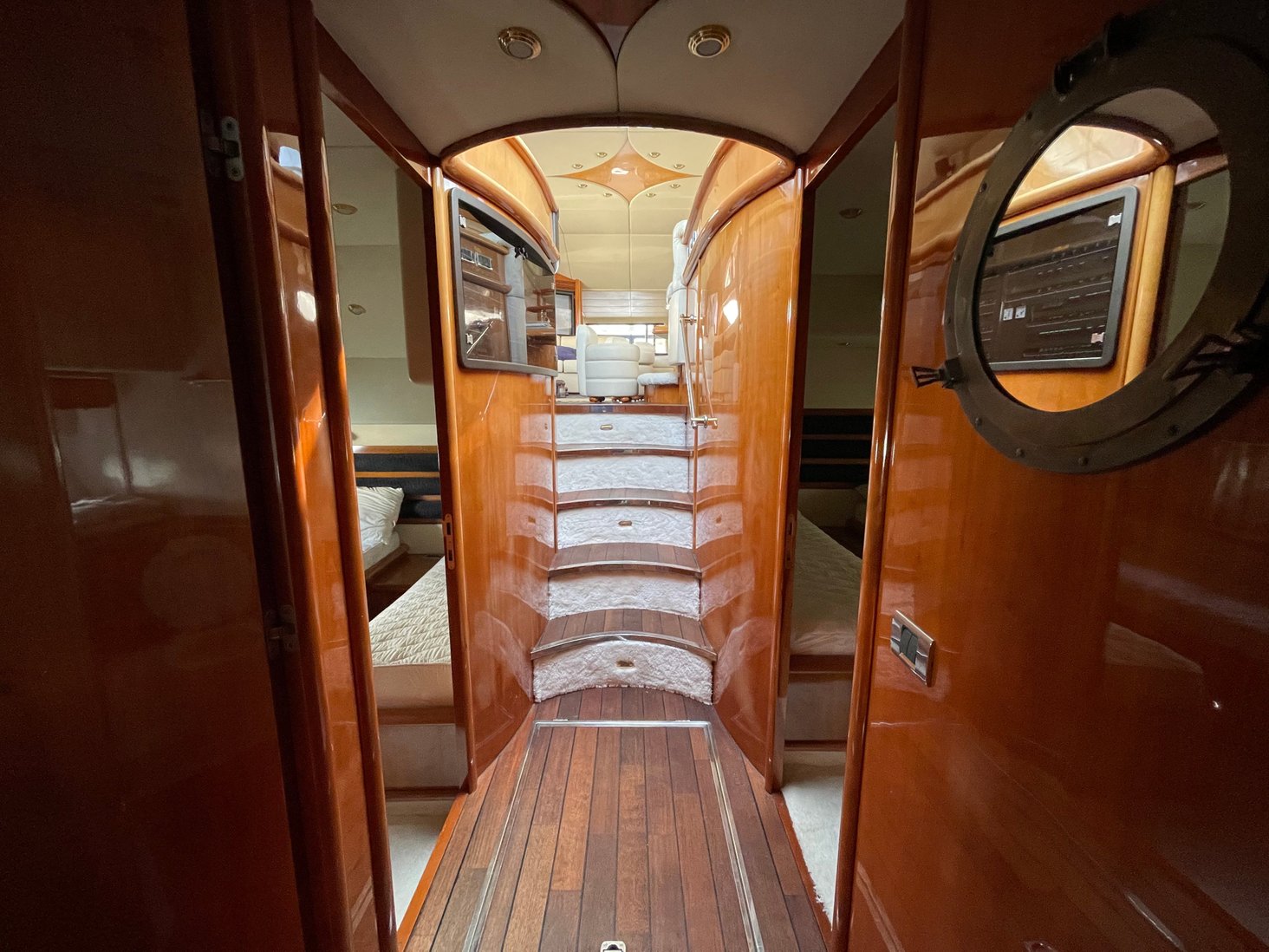 foto: 7 Sunseeker Manhattan 74