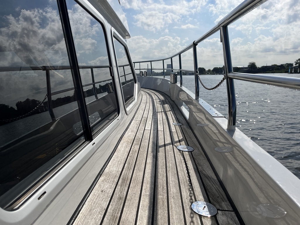 foto: 32 Valk Continental 15.60