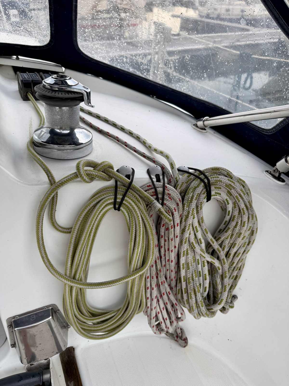 foto: 10 Beneteau Oceanis 321