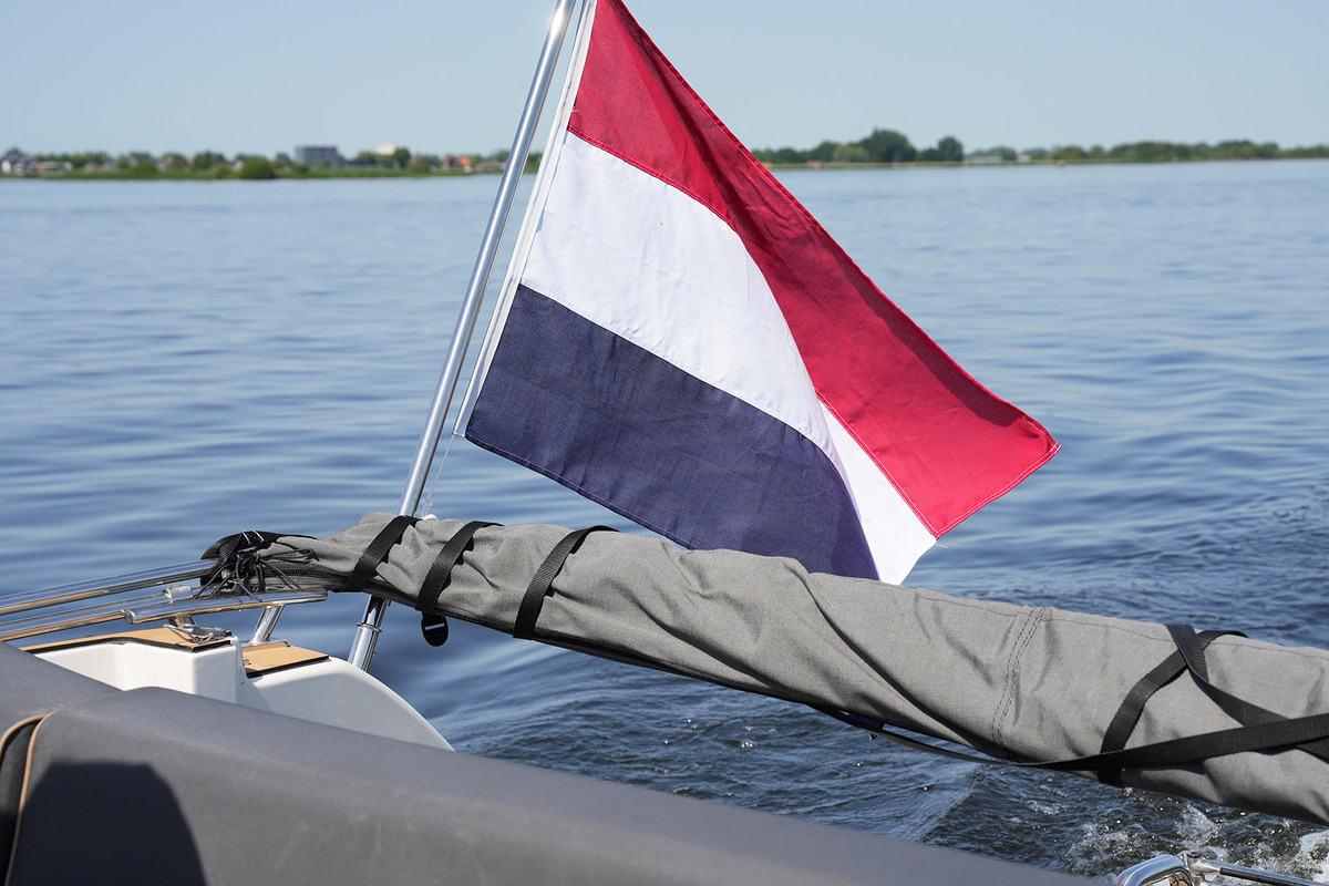 foto: 23 Interboat Intender 820