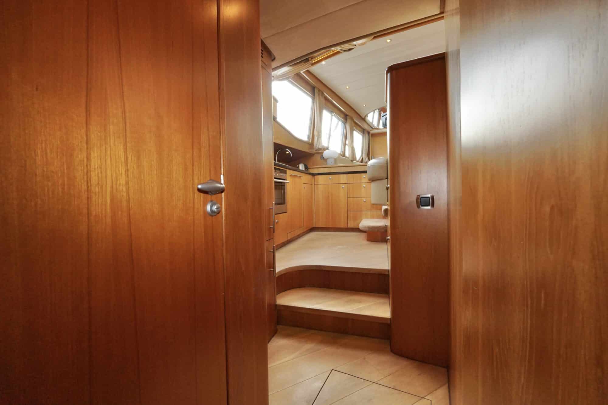 foto: 27 Van den Hoven Van den Hoven Exclusive 18.00 VS