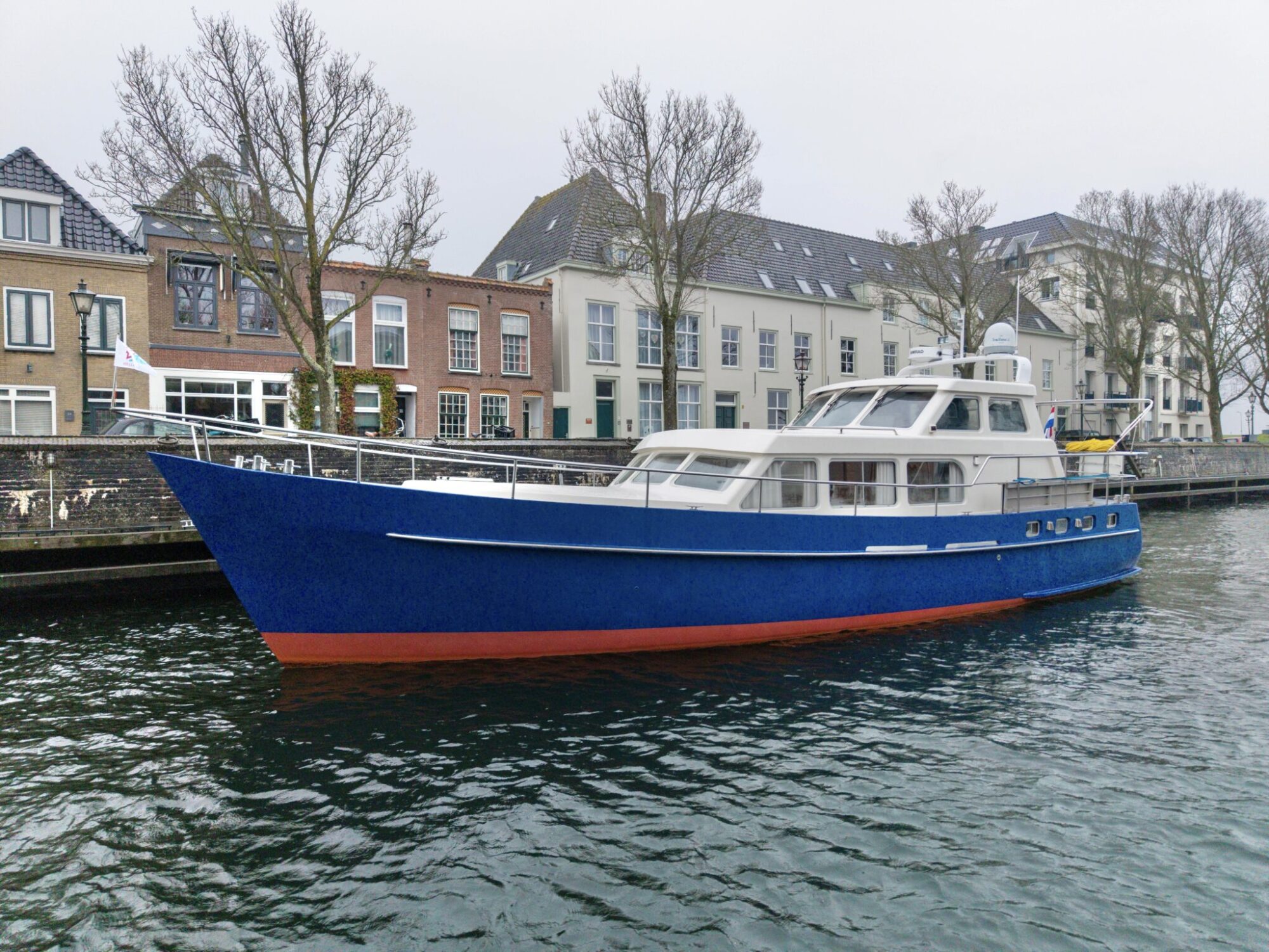 foto: 14 Pieter Beeldsnijder Pieter Beeldsnijder Spiegelkotter 15.00 VS
