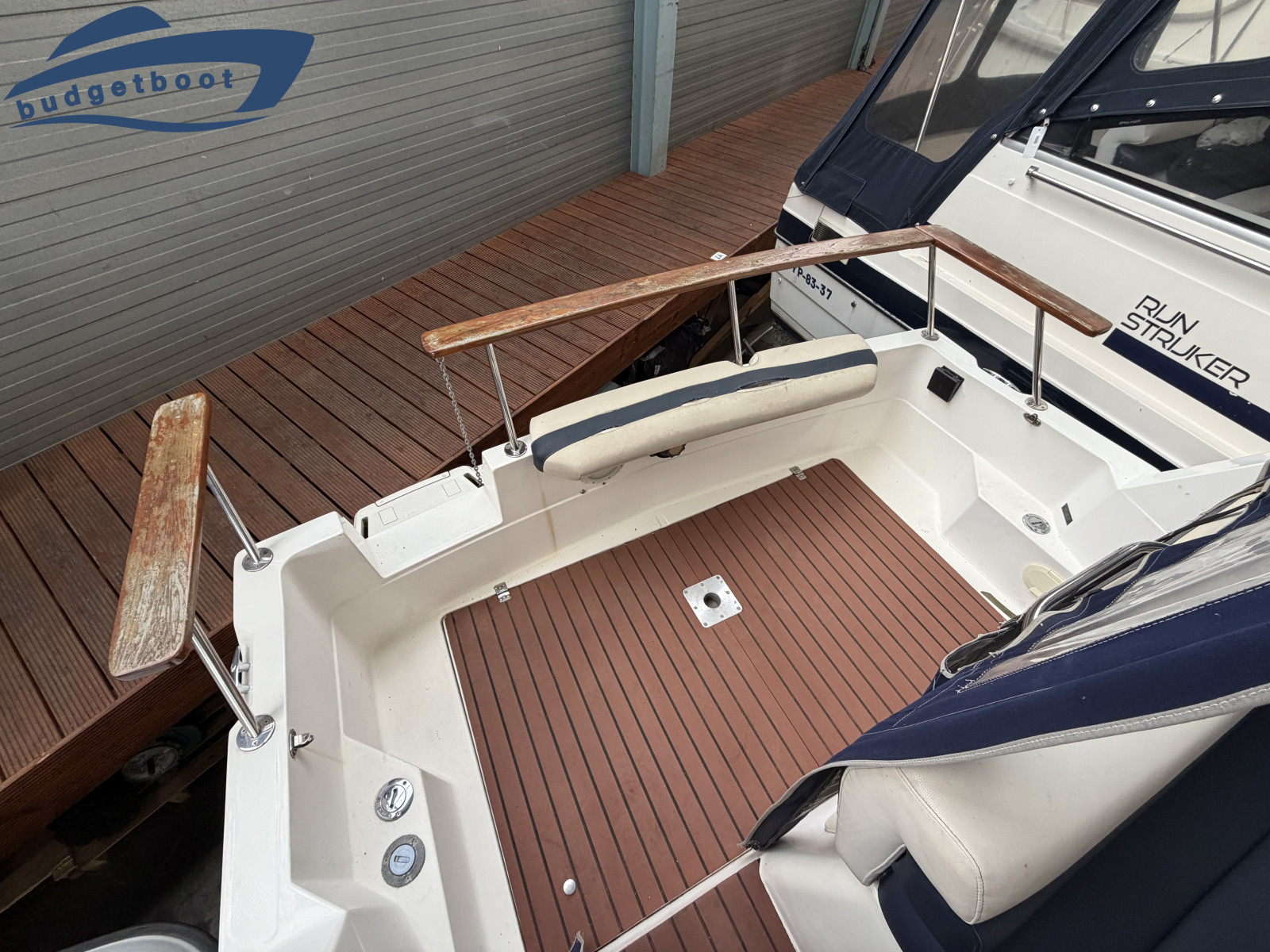 foto: 6 Bayliner 2455