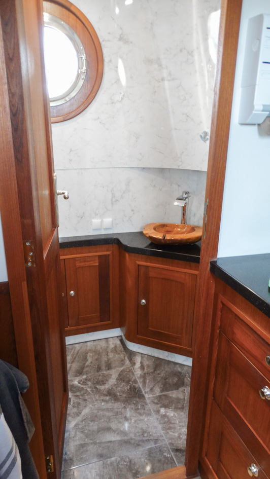 foto: 16 Luxe Motor 16.20 Deckhouse