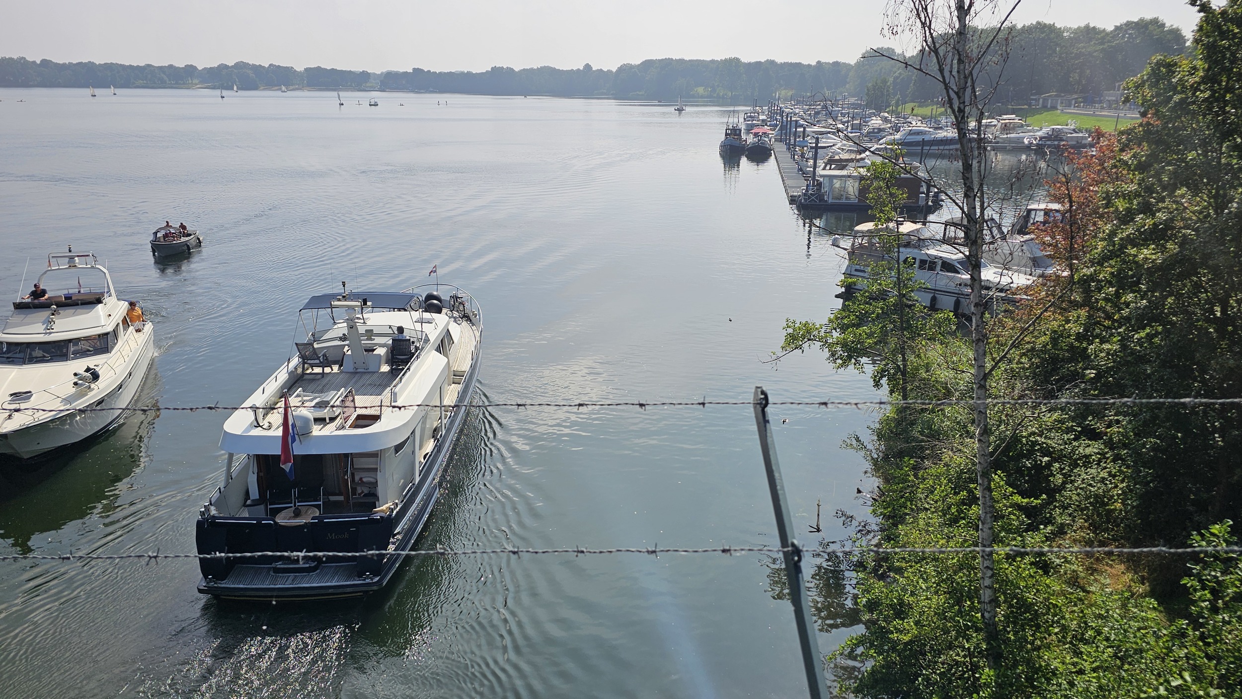 foto: 17 Bendie 1800 Trawler Met Stabilisatoren