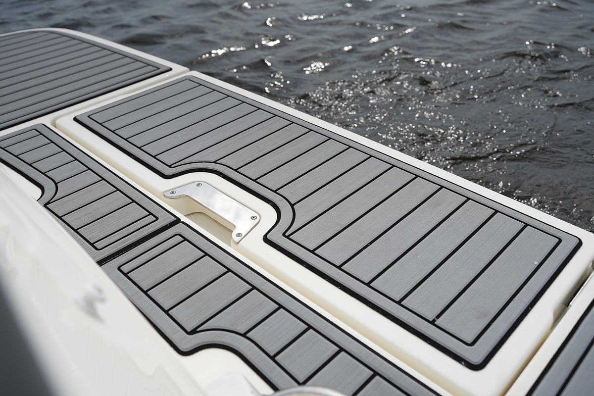 foto: 16 Sea Ray  SPX 230