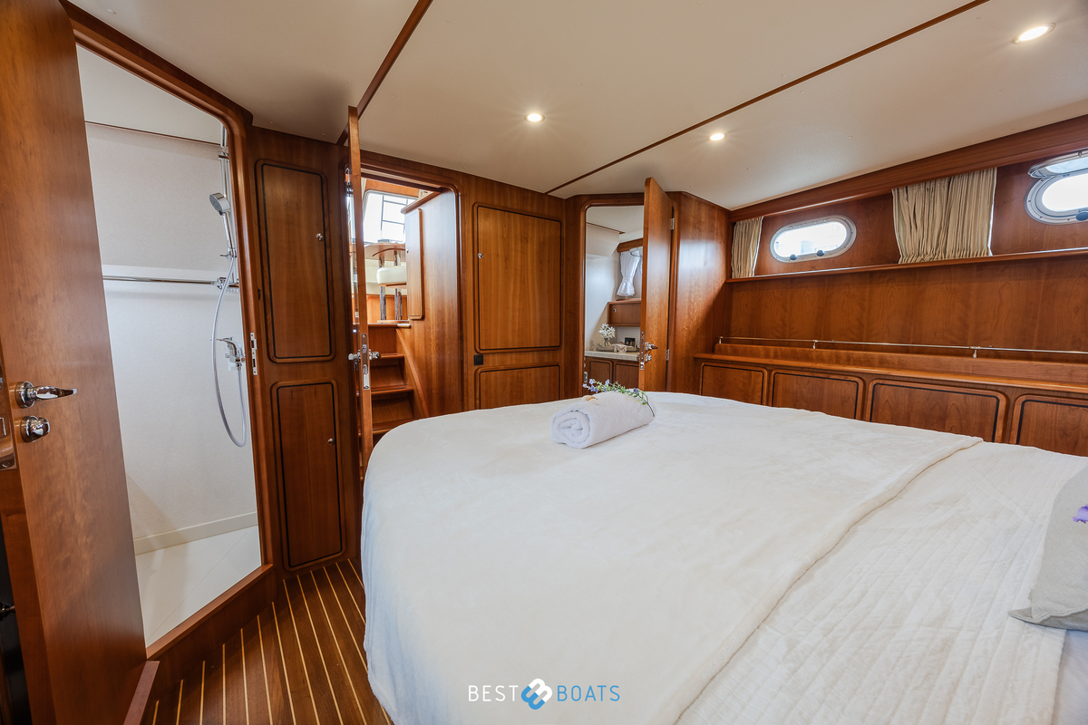 foto: 30 Linssen Grand Sturdy 470 AC Mark II Twin